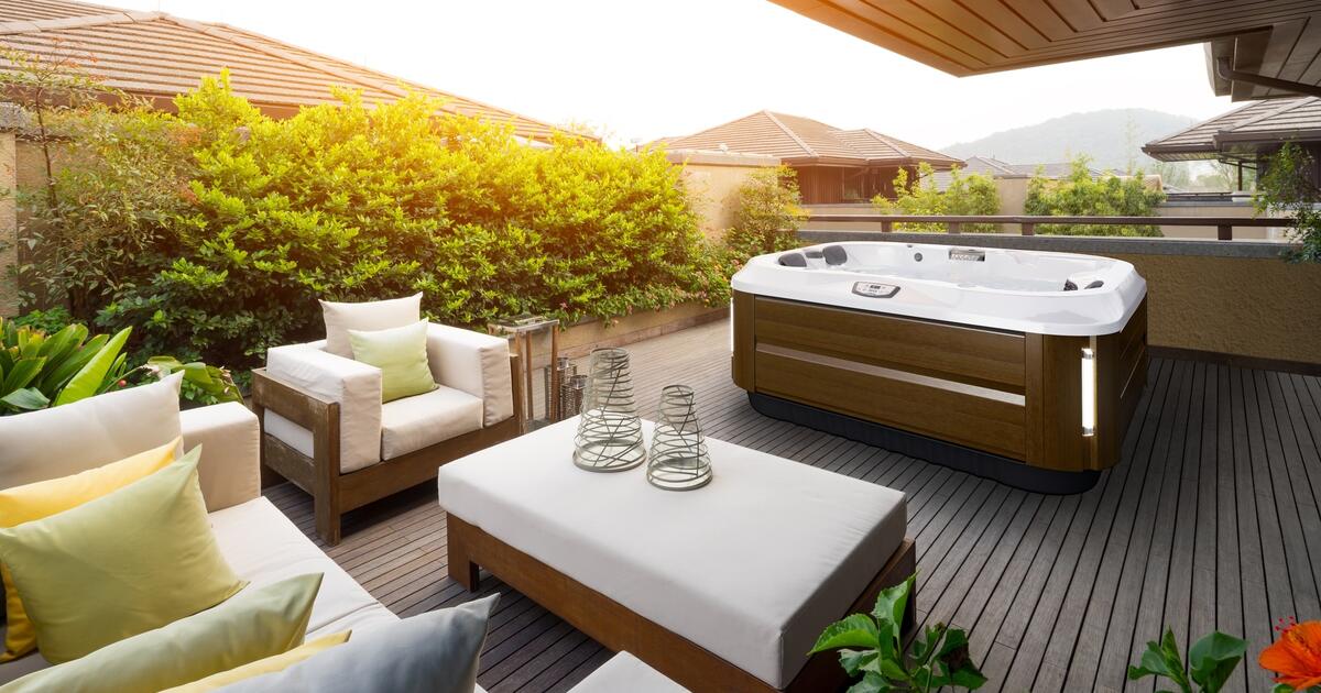 Jacuzzi® J315 pezsgőfürdő Eredeti Jacuzzi minőség